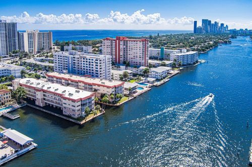 308-2081 S Ocean Dr, Hallandale Beach, FL, 33009-6647 | Card Image