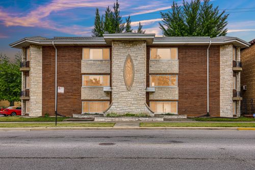 2-7105 W Foster Pl, Chicago, IL, 60656-3614 | Card Image