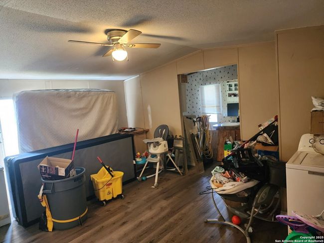 312 County Road 1295 B, House other with 3 bedrooms, 2 bathrooms and null parking in Moulton TX | Image 16