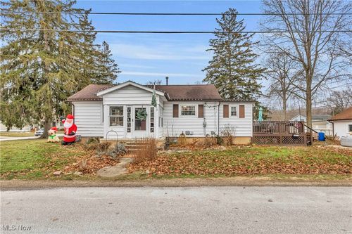 226 Sunset Rd, Avon Lake, OH, 44012-1724 | Card Image