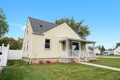 3062 Bailey Ave, Lincoln Park, MI, 48146-2573 | Card Image