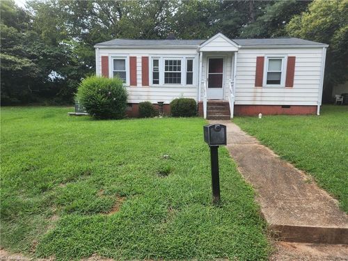 110 Booker Ave, Lexington, NC, 27292-4316 | Card Image
