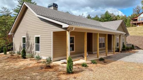 579 Ray Drive, Young Harris, GA, 30582 | Card Image