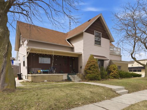 2201 Washington St, Manitowoc, WI, 54220-4847 | Card Image