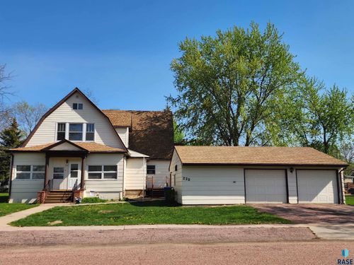 220 W Lincoln Ave, Salem, SD, 57058-9035 | Card Image