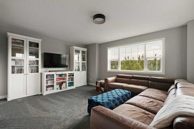 12134 Valley Ridge Dr Nw, House other with 4 bedrooms, 4 bathrooms and 6 parking in Calgary AB | Image 30