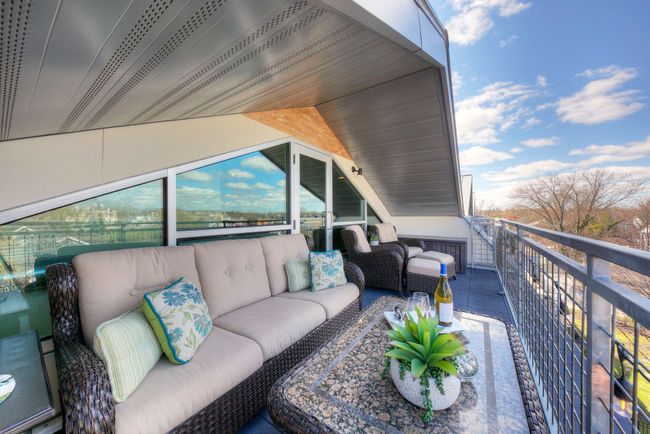 Upper Level Terrace | Image 36