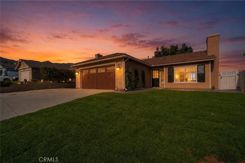 27551 Eastwind Dr, Corona, CA, 92883-8992 | Card Image
