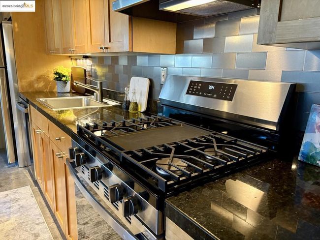 APT-109 - 701 Pennsylvania Ave, Home with 2 bedrooms, 2 bathrooms and 1 parking in San Francisco CA | Image 8