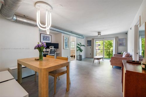 apt-204-1900 Meridian Ave, Miami Beach, FL, 33139-1833 | Card Image