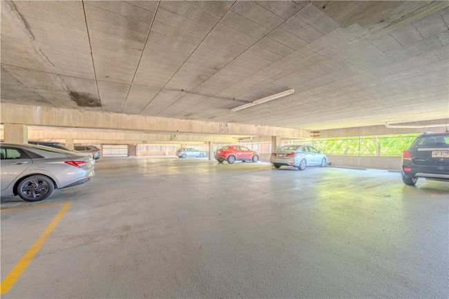 Parking garage | Image 17