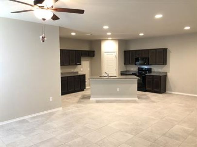 1208 Garland Rd, Home with 3 bedrooms, 2 bathrooms and null parking in Georgetown TX | Image 4