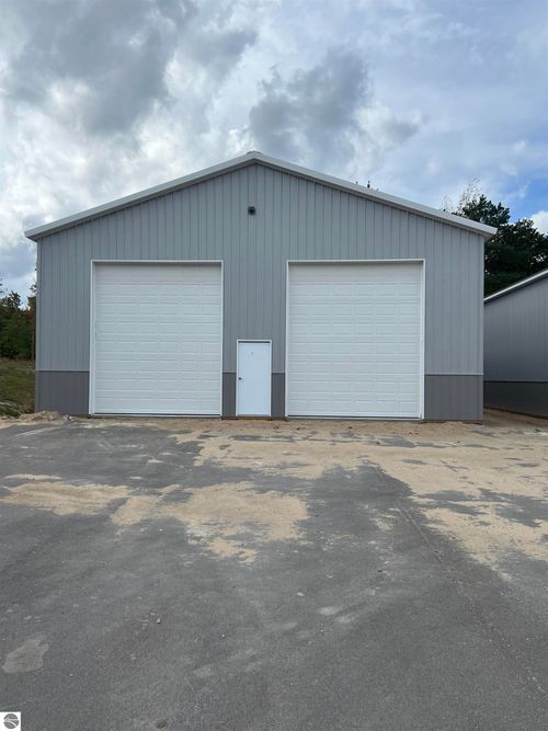 8-1340 Mcgregor Way, Grawn, MI, 49637-9696 | Card Image