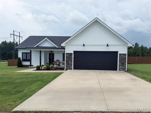205 Berkshire, Poplar Bluff, MO, 63901 | Card Image