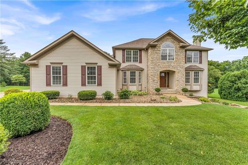 2940 Robert Gary Ct, Medina, OH, 44256-6860 | Card Image