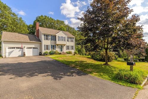 49 Sharlene Ln, Plainville, MA, 02762-1536 | Card Image
