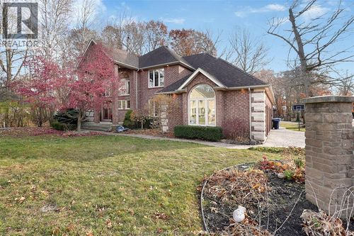 2205 Edgemore Ave, Lasalle, ON, N9H2K2 | Card Image