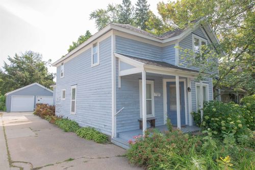 1601 Fremont St, Stevens Point, WI, 54481-3817 | Card Image