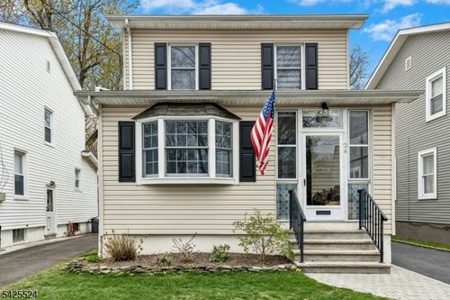 24 Windsor Pl, Cranford, NJ, 07016-2028 | Card Image