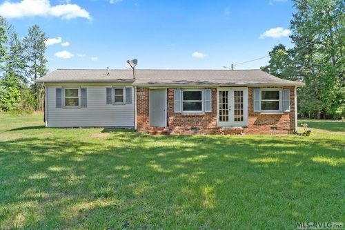 2739 Brunswick Rd, Emporia, VA, 23847-7819 | Card Image