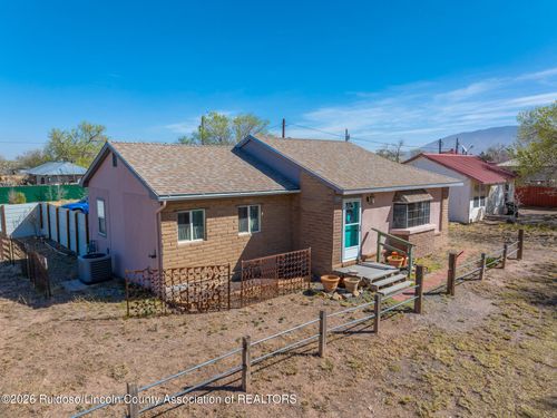1008 5th St, Carrizozo, NM, 88301-8005 | Card Image