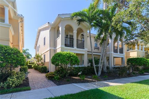 8044 Josefa Way, NAPLES, FL, 34114-2613 | Card Image