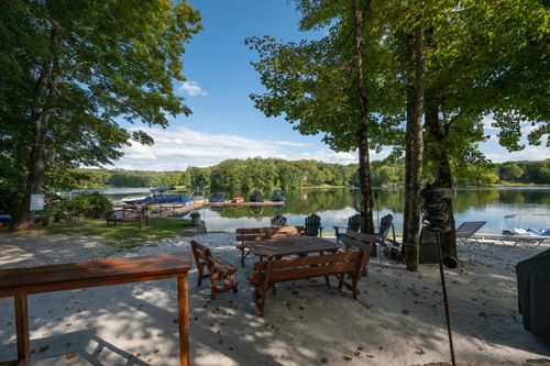 26 Cove Rd, Brookfield, CT, 06804-1302 | Card Image