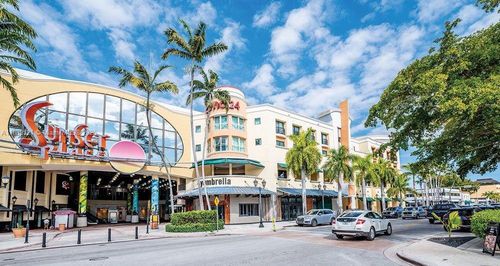 5781-5703 Sunset Dr, South Miami, FL, 33143-5335 | Card Image