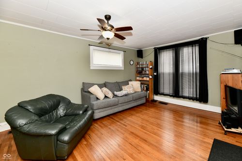 606 2nd St, Sheridan, IN, 46069-1032 | Card Image