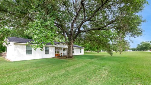 2103 Holly St, East Bernard, TX, 77435-8488 | Card Image