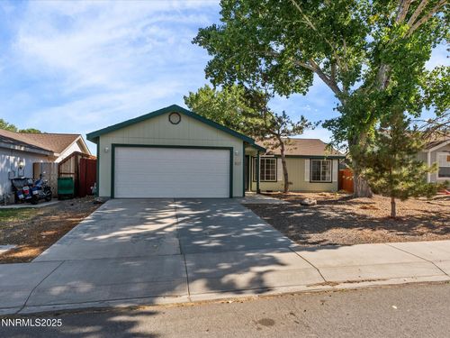 837 Columbine Dr, Fernley, NV, 89408-7534 | Card Image