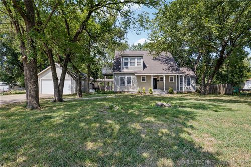 534 Osage St, Skiatook, OK, 74070-1802 | Card Image