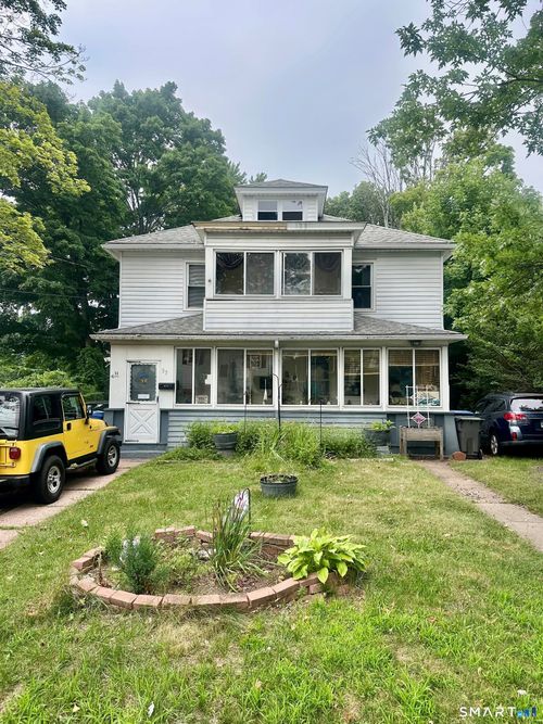 53 Woodland St, Manchester, CT, 06042-3009 | Card Image