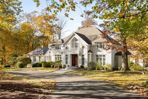 3 Mayflower Ln, Weston, CT, 06883-2632 | Card Image