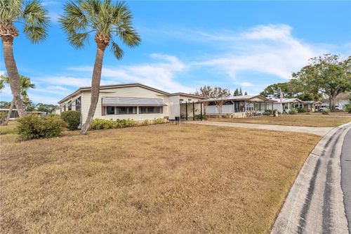1435 Mohawk Cir, Tavares, FL, 32778-2540 | Card Image