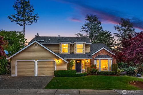 24544 Se 43rd Pl, Sammamish, WA, 98029-7542 | Card Image