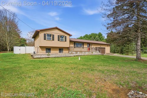 8269 Morrish Rd, Flushing, MI, 48433-8848 | Card Image