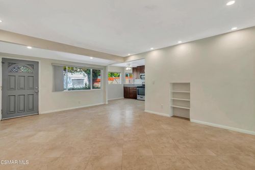 7322 Lindley Ave, Reseda, CA, 91335 | Card Image