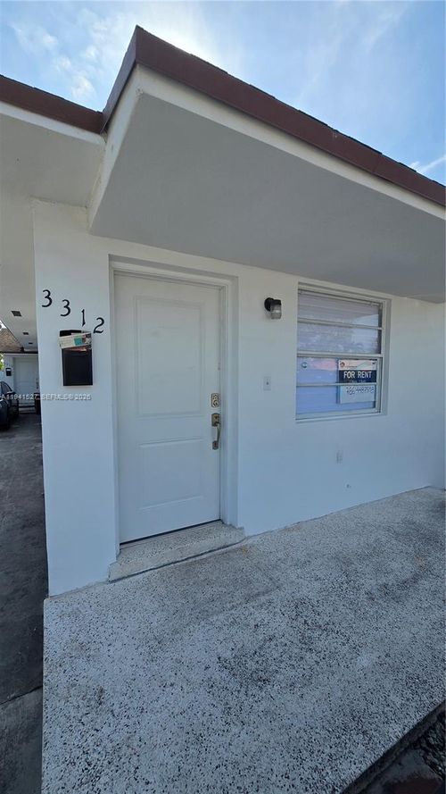 3312 Sw 24th Ter, Miami, FL, 33145-3140 | Card Image