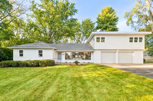 930 Jefferson Ave, Elgin, IL, 60120-4060 | Card Image