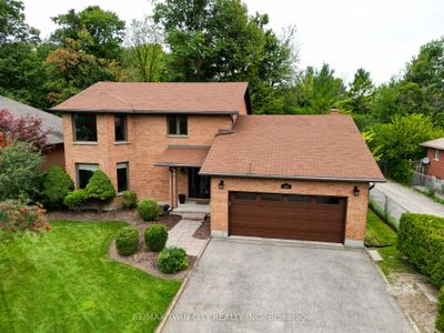 385 Northlake Dr, House other with 3 bedrooms, 5 bathrooms and 4 parking in Waterloo ON | Image 1