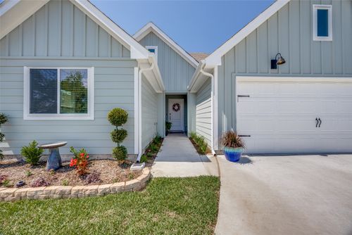 525 Brandy Ln, Tom Bean, TX, 75491-5425 | Card Image