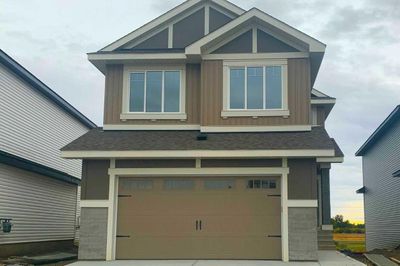 17 Memorial Pky, House detached with 3 bedrooms, 2 bathrooms and 4 parking in Red Deer County AB | Image 1