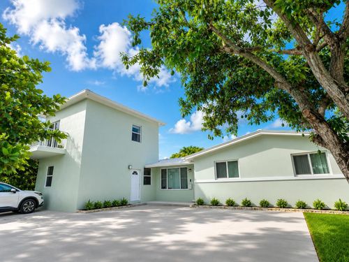 101 Sw 64th Ave, Pembroke Pines, FL, 33023-1234 | Card Image