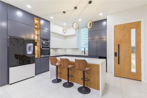 701 Santa Cecilia St, Donna, TX, 78537-3683 | Card Image