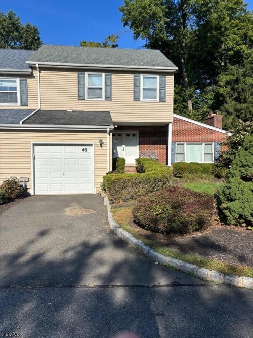 49 Princeton Pl, Wayne, NJ, 07470-6334 | Card Image