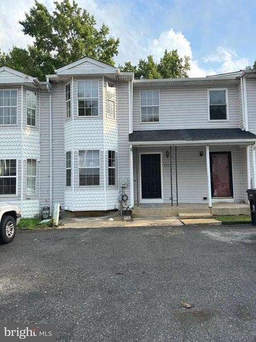 252 Mansion Pkwy, New Castle, DE, 19720-1376 | Card Image