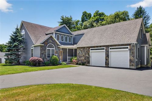 146 Central Street, Acton, MA, 01720 | Card Image