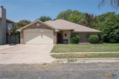 220 Atkinson Ave, Copperas Cove, TX, 76522-4602 | Card Image