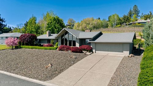 5405 Englewood Hill Dr, Yakima, WA, 98908 | Card Image